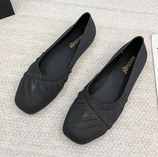フラットシューズ やわらか素材のフラットパンプス