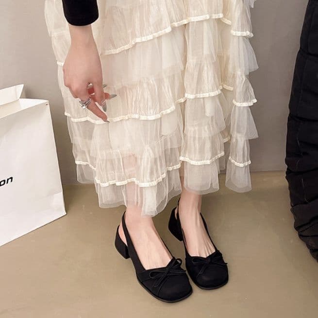 フラットシューズ 優美なリボン結びバックストラップパンプス