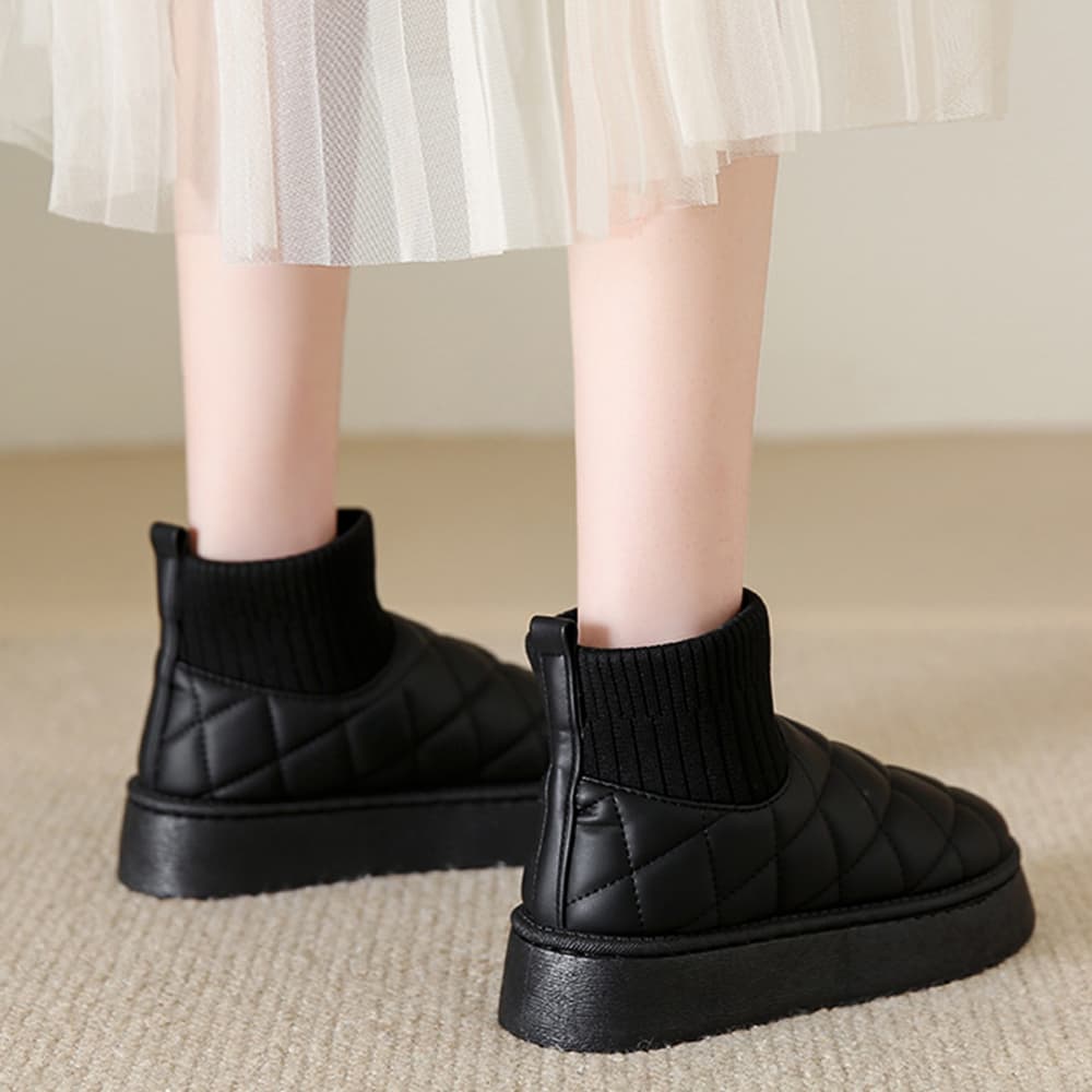 フラットシューズ 厚底キルティングムートンブーツ