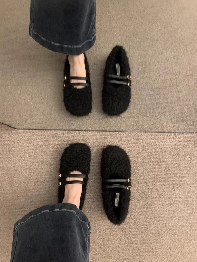 フラットシューズ もこもこダブルストラップシューズ